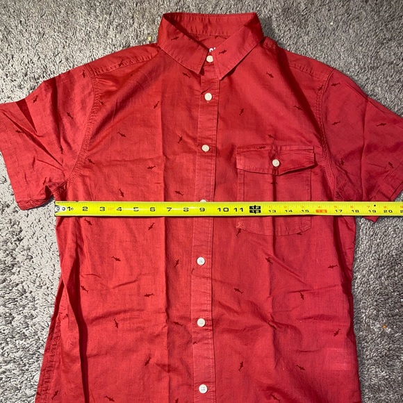 Mossimo Shark Mens Size Small Button Up Down Red Beach Coast Work Shirt - Picture 7 of 10